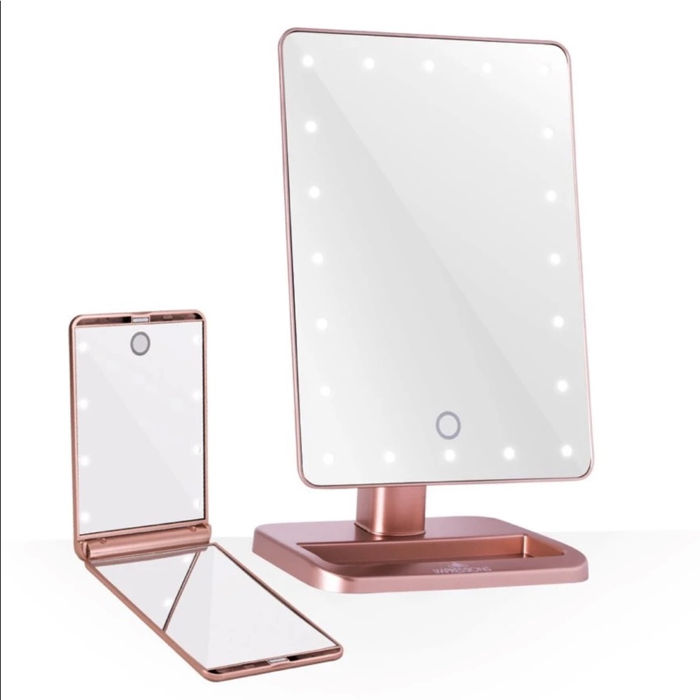 LED Make-up Mirror and Compact mirror and detachable 5X touch up mirror